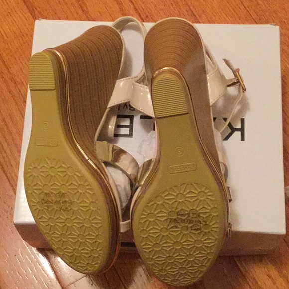 Elegant Footwear Never Worn Dayla Wedge Sandals - Picture 6 of 6